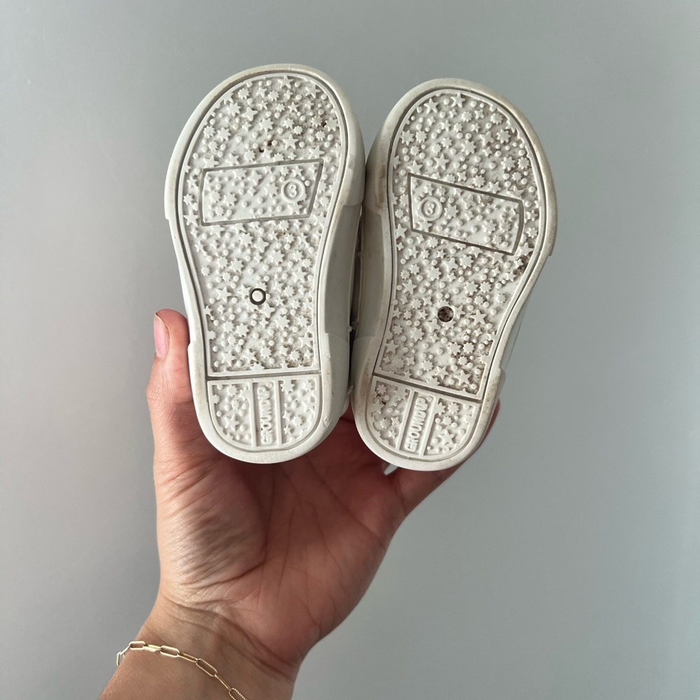 Winnie the Pooh white and pink shoes - Picture 5 of 5